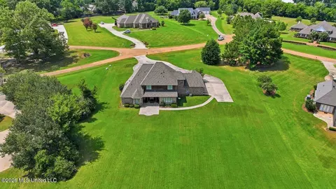 View/Area - 553 Twin Cedars Dr, Madison, MS 39110 photo 2 of 10