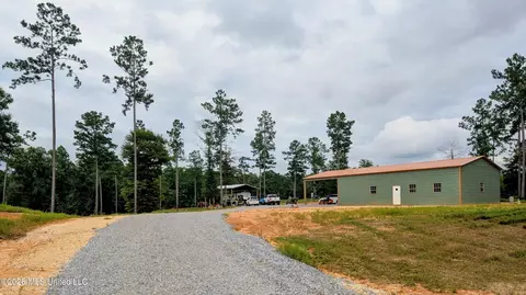 67 Moonshadow Ln, Sumrall, MS 39482 photo 2