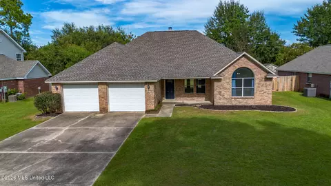 3424 N 9th St, Ocean Springs, MS 39564