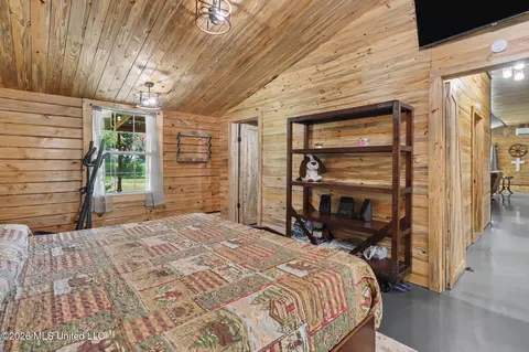 Bedroom - 1 Stringer Rd, Wiggins, MS 39577 photo 2 of 3