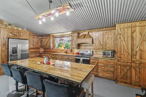 Kitchen - 1 Stringer Rd, Wiggins, MS 39577 photo 1 of 2