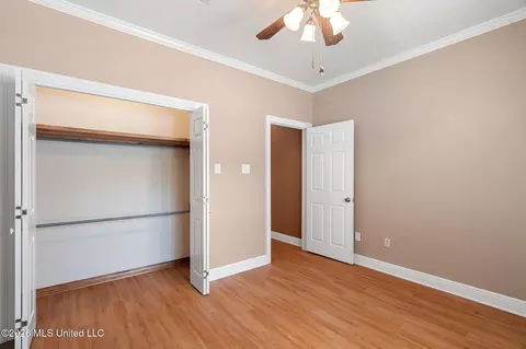 Bedroom - 2111 Old Brookhaven Rd, Summit, MS 39666 photo 2 of 4