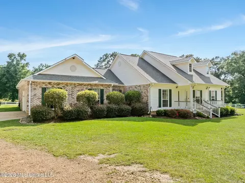 Exterior - 2111 Old Brookhaven Rd, Summit, MS 39666 photo 4 of 27