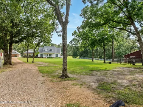 Exterior - 2111 Old Brookhaven Rd, Summit, MS 39666 photo 16 of 27