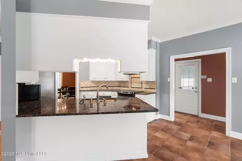 Kitchen - 2111 Old Brookhaven Rd, Summit, MS 39666 photo 1 of 6