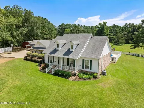 Exterior - 2111 Old Brookhaven Rd, Summit, MS 39666 photo 23 of 27