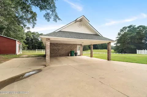 Exterior - 2111 Old Brookhaven Rd, Summit, MS 39666 photo 14 of 27