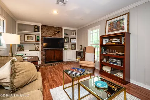 Living - 1683 Wilhurst St, Jackson, MS 39211 photo 3 of 5