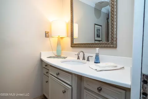 Bath - 1683 Wilhurst St, Jackson, MS 39211 photo 1 of 2
