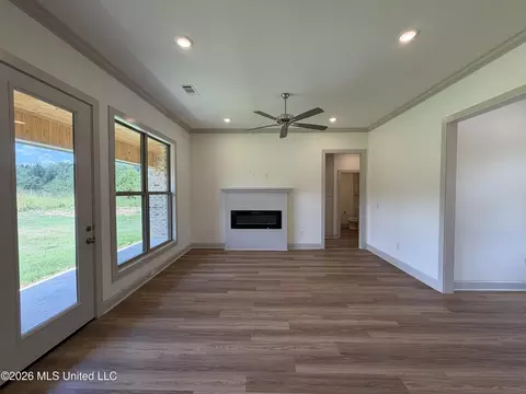 Living - 138 Stapleton Dr, Canton, MS 39046 photo 2 of 4