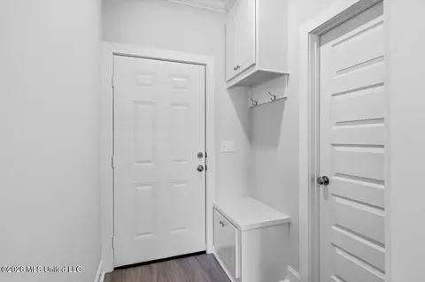 Entry Way - 142 Stapleton Dr, Canton, MS 39046 photo 3 of 3