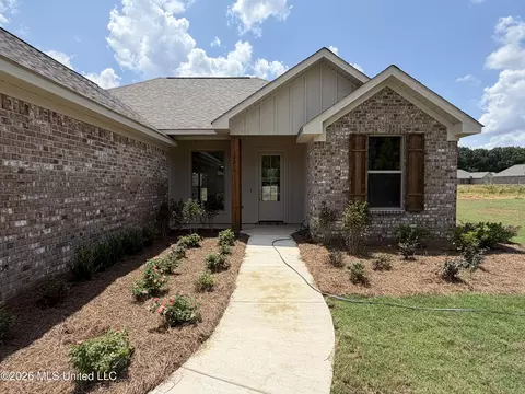 Exterior - 142 Stapleton Dr, Canton, MS 39046 photo 2 of 5