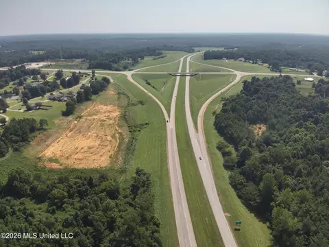 55 Coles Dr, Pontotoc, MS 38863 photo 2