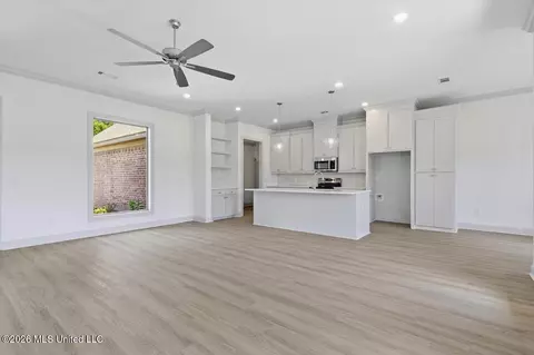 Living - 146 Stapleton Dr, Canton, MS 39046 photo 4 of 4