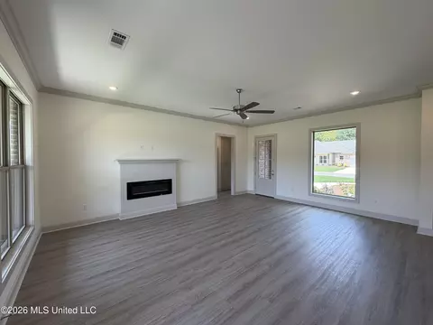 Living - 146 Stapleton Dr, Canton, MS 39046 photo 3 of 4