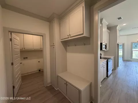 Entry Way - 146 Stapleton Dr, Canton, MS 39046 photo 1 of 3