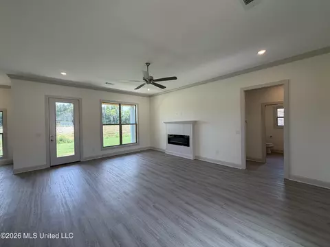 Living - 146 Stapleton Dr, Canton, MS 39046 photo 4 of 4