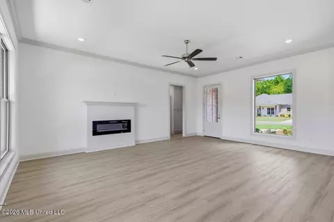Living - 146 Stapleton Dr, Canton, MS 39046 photo 3 of 4