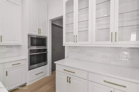 Kitchen - 124 Mission Park Dr, Madison, MS 39110 photo 3 of 3