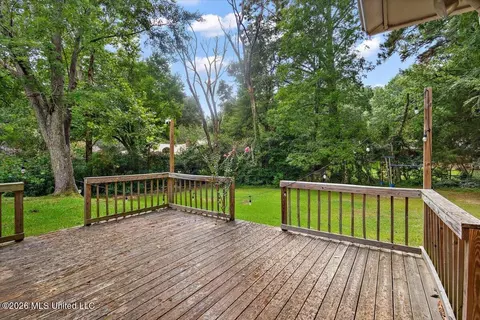 Exterior - 44 Sunline Ct, Brandon, MS 39042 photo 2 of 6