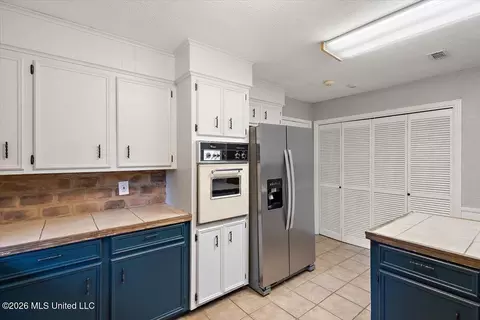 Other - 44 Sunline Ct, Brandon, MS 39042 photo 4 of 12