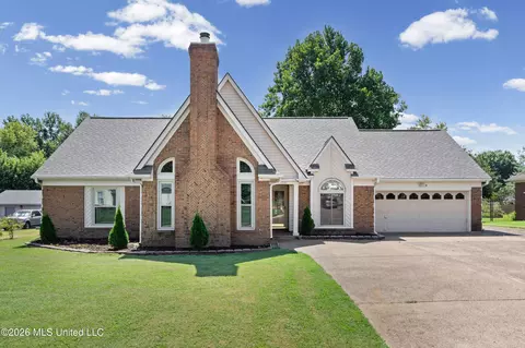 7264 Flower Creek Dr, Southaven, MS 38671