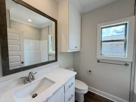 Bath - 144 Stapleton Dr, Canton, MS 39046 photo 6 of 7