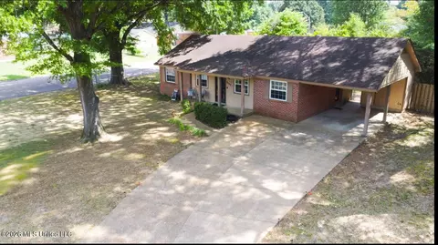2117 Brookhaven Dr, Southaven, MS 38671