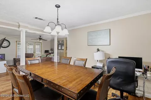 Dining - 2805 Pine Circle Dr, Pearl, MS 39208 photo 2 of 2