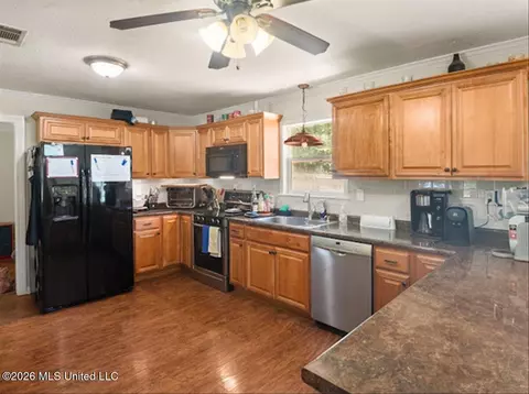 Kitchen - 1305 Muse Rd, Florence, MS 39073 photo 2 of 2