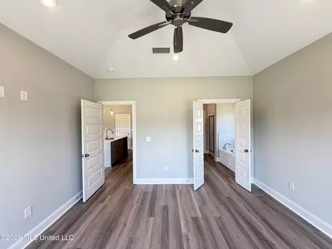 Bedroom - 140 Stapleton Dr, Canton, MS 39046 photo 2 of 7
