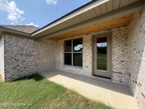 Exterior - 140 Stapleton Dr, Canton, MS 39046 photo 4 of 5