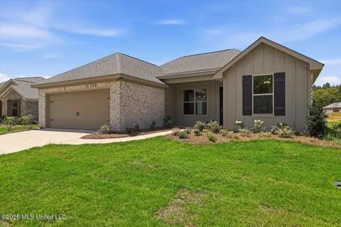 Exterior - 140 Stapleton Dr, Canton, MS 39046 photo 2 of 6