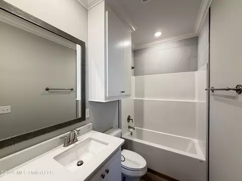 Bath - 140 Stapleton Dr, Canton, MS 39046 photo 4 of 4