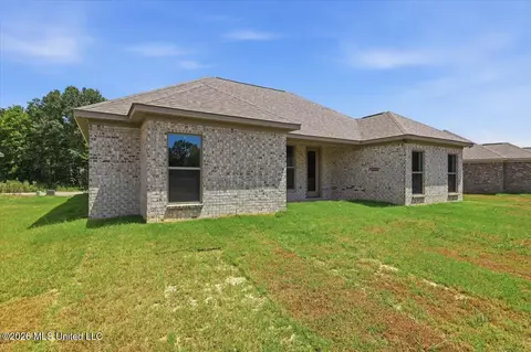 Exterior - 140 Stapleton Dr, Canton, MS 39046 photo 5 of 6