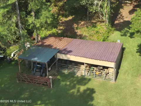 Exterior - 5267 Tank Rd, Terry, MS 39170 photo 2 of 12