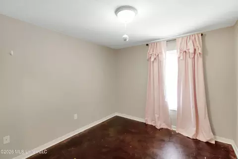 Bedroom - 201 Edgewater Branch Dr, Brandon, MS 39042 photo 3 of 4