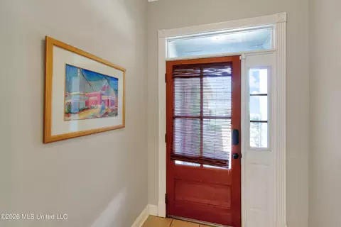 Entry Way - 201 Edgewater Branch Dr, Brandon, MS 39042 photo 1 of 3