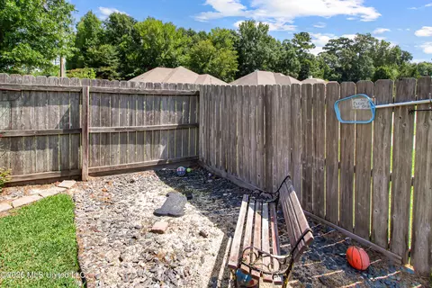 Exterior - 201 Edgewater Branch Dr, Brandon, MS 39042 photo 10 of 10