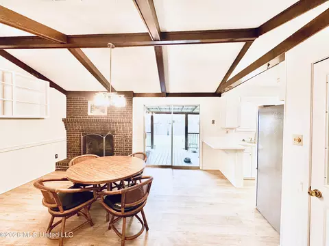 Dining - 2558 Upper Dr, Pearl, MS 39208 photo 5 of 6