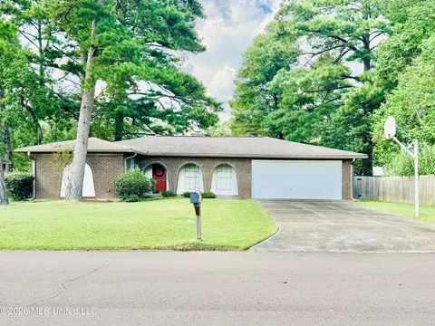 Exterior - 2558 Upper Dr, Pearl, MS 39208 photo 2 of 12