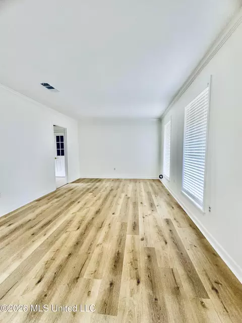 Living - 2558 Upper Dr, Pearl, MS 39208 photo 1 of 3
