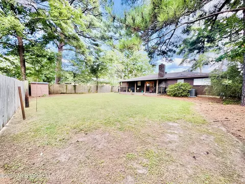 Exterior - 2558 Upper Dr, Pearl, MS 39208 photo 8 of 12