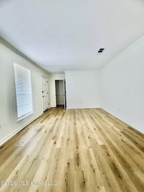 Living - 2558 Upper Dr, Pearl, MS 39208 photo 3 of 3