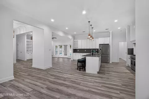 Entry Way - 758 Turnberry Dr, Diamondhead, MS 39525 photo 3 of 4