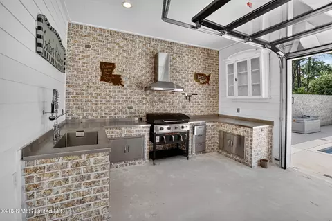 Kitchen - 758 Turnberry Dr, Diamondhead, MS 39525 photo 7 of 7