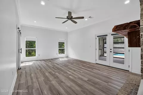 Living - 758 Turnberry Dr, Diamondhead, MS 39525 photo 5 of 5