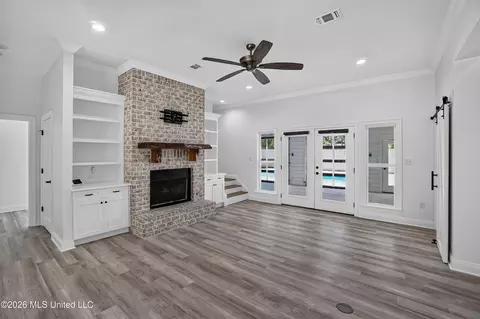 Living - 758 Turnberry Dr, Diamondhead, MS 39525 photo 2 of 5