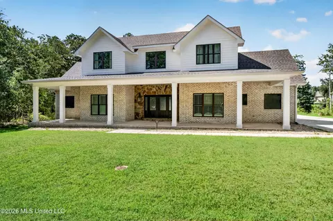 Exterior - 758 Turnberry Dr, Diamondhead, MS 39525 photo 2 of 22