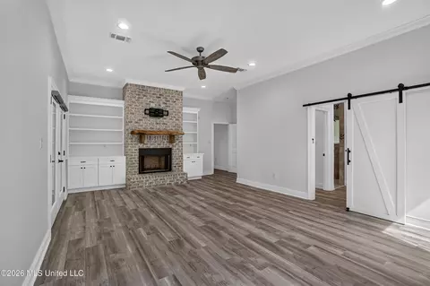 Living - 758 Turnberry Dr, Diamondhead, MS 39525 photo 4 of 5
